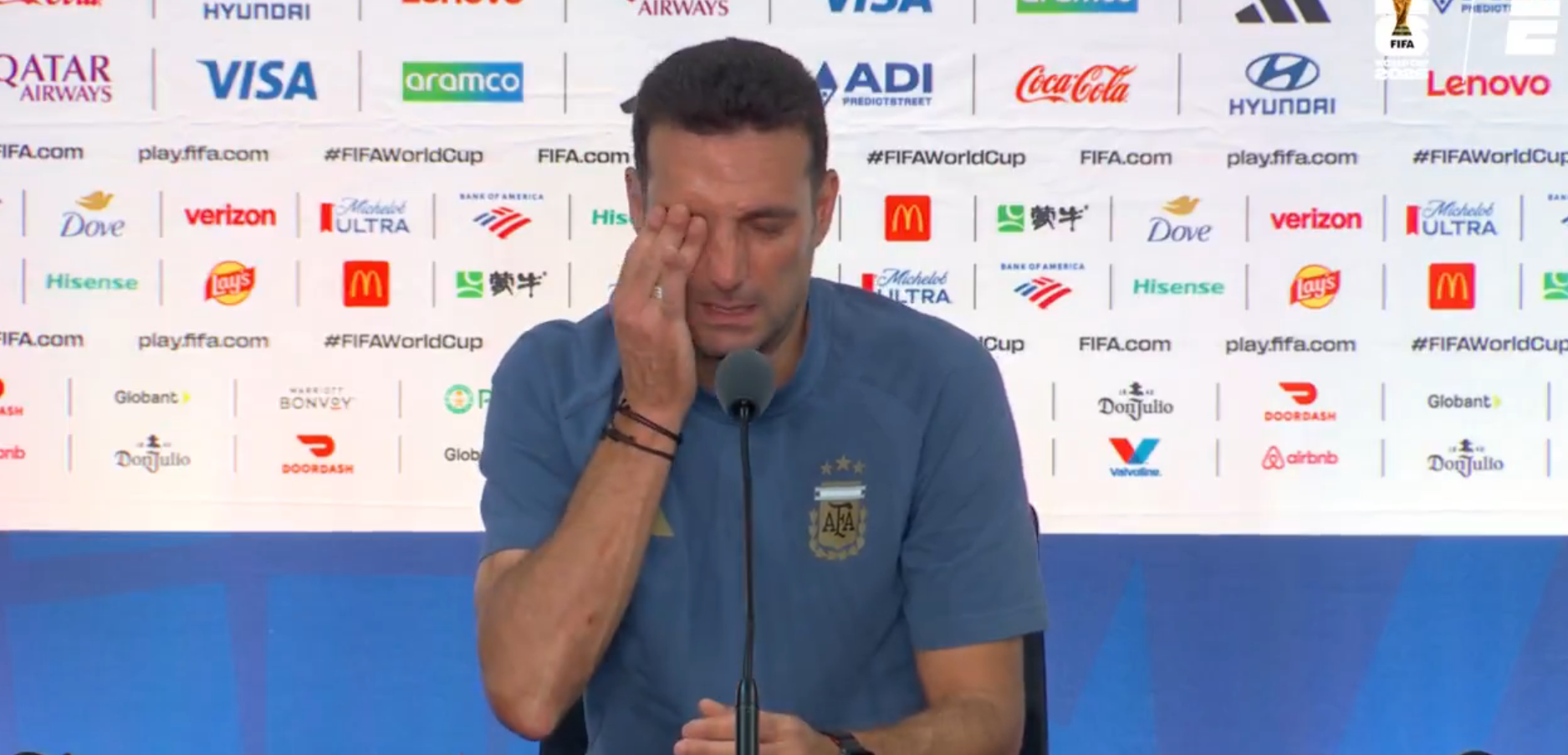 Lionel Scaloni lloró en conferencia de prensa y sembró dudas sobre su continuidad: «Cumpliré contrato y después veo»