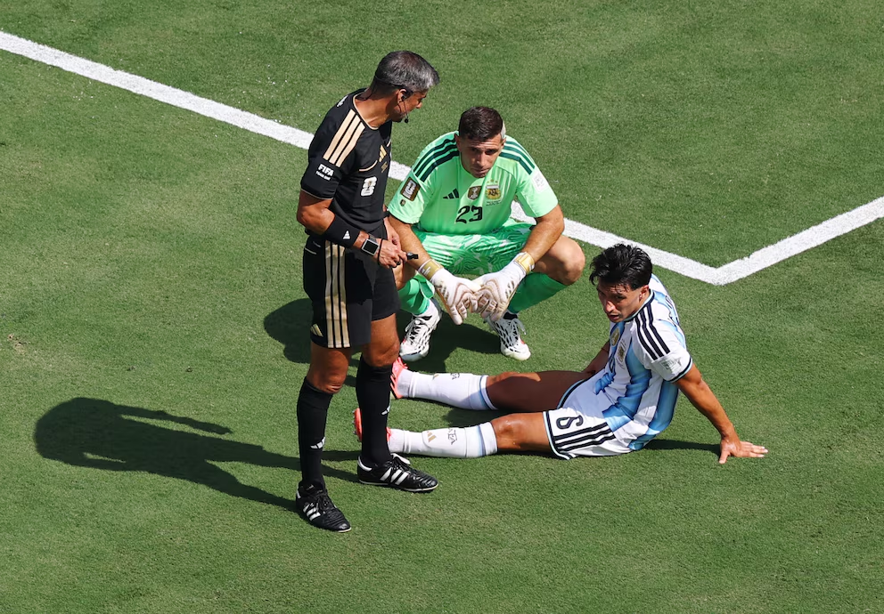 Así fue el momento en que Lisandro Martínez se lesionó y dejó la final del Mundial 2026