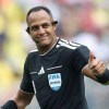 Imagen de Ismail Elfath, el árbitro de Argentina vs Inglaterra que ya dirigió a Messi y arrastra polémicas con el VAR