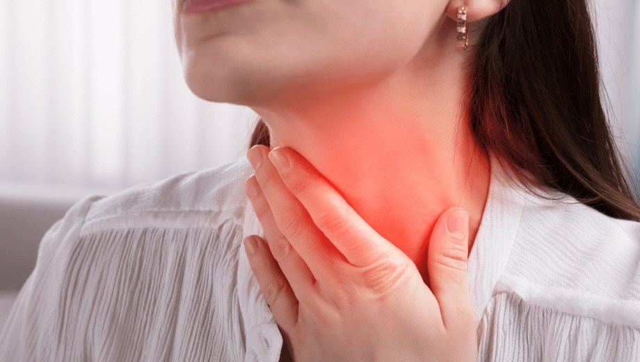 No toda garganta que duele necesita el mismo tratamiento y automedicarse con antibióticos es tan inútil como peligroso. Foto: Gentileza.