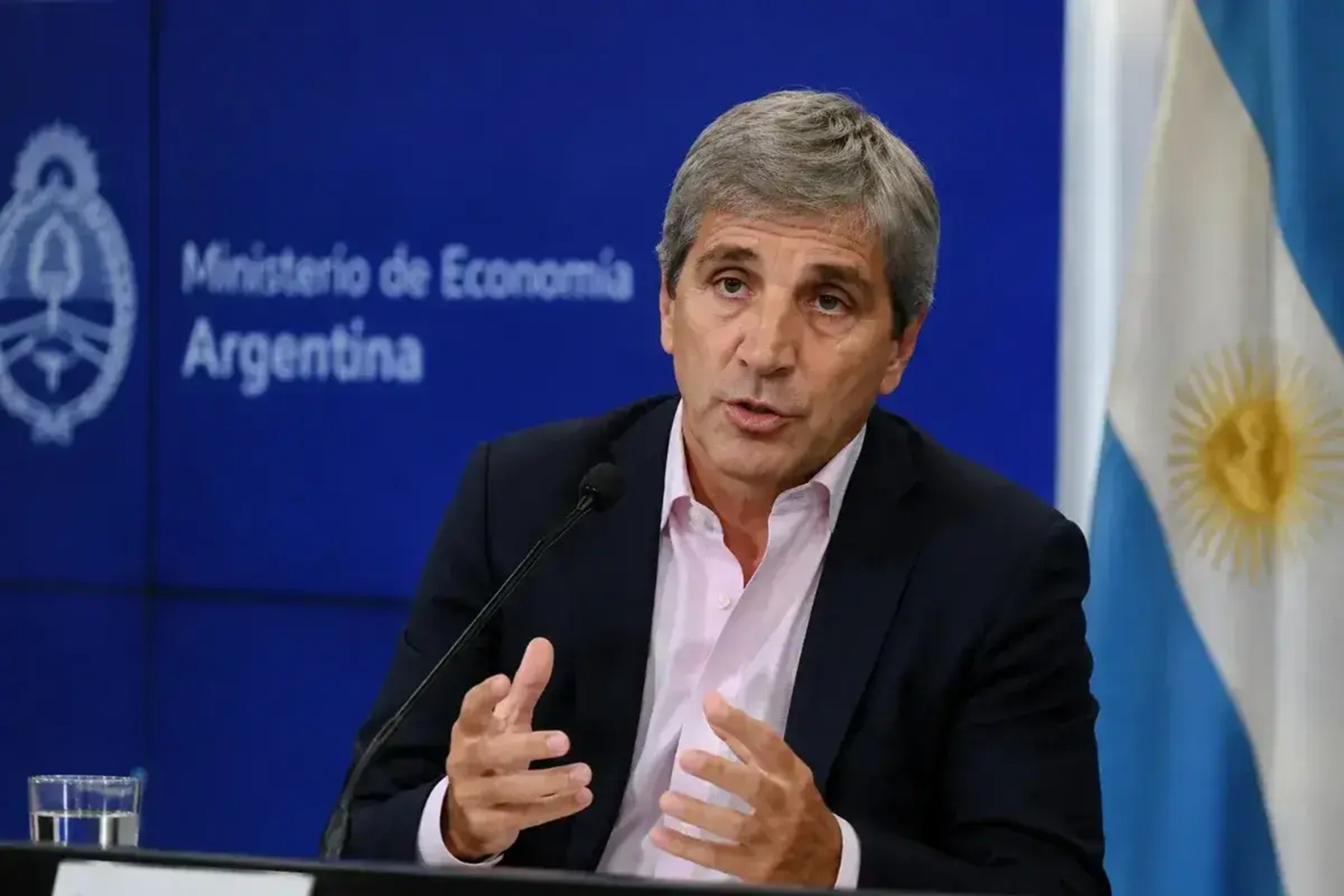 Blanqueo fiscal: cómo funciona el mecanismo para repatriar dólares