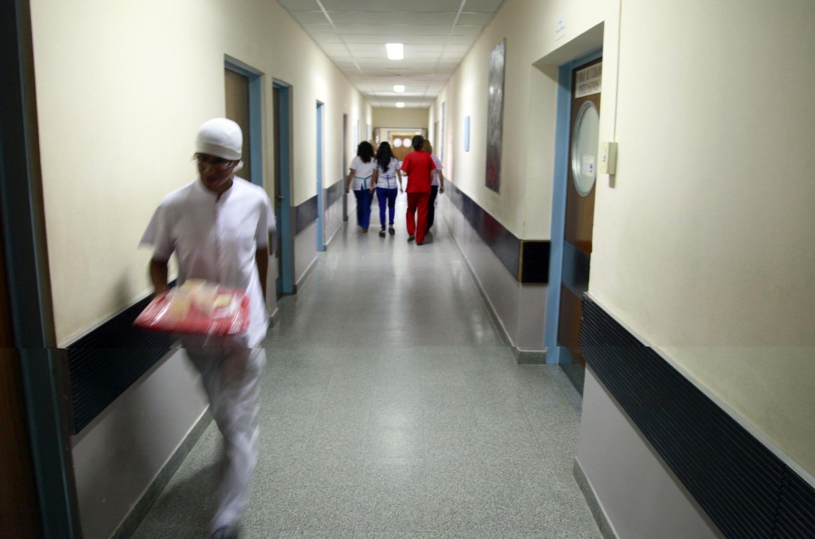 Reconocimiento facial en el hospital de San Antonio: nuevos controles de asistencia