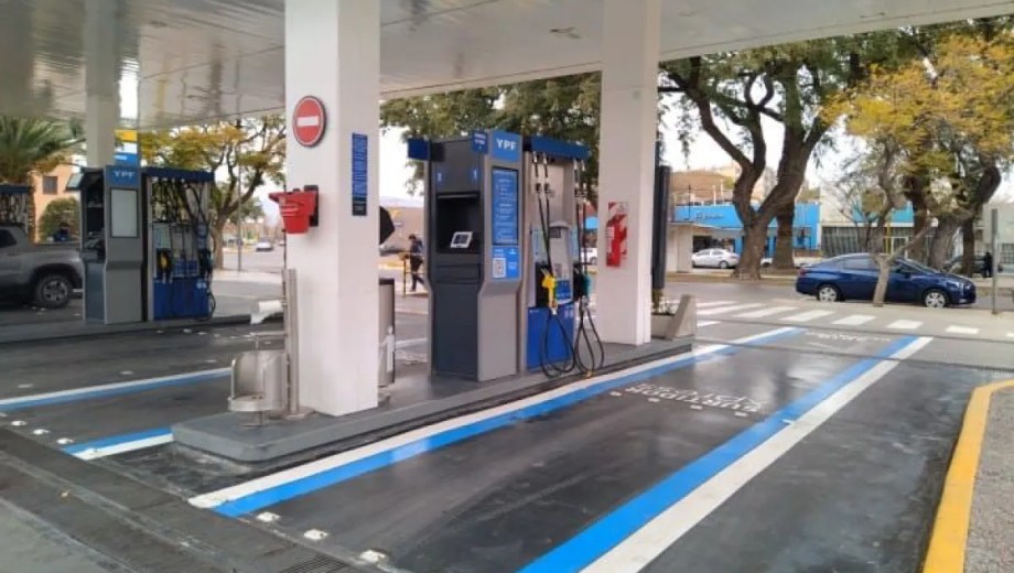 YPF consolidó el liderazgo en el desarrollo del autodespacho de combustibles, con presencia en gran parte del país y una expansión que alcanza tanto a grandes ciudades como a centros turísticos y logísticos. Foto gentileza.
