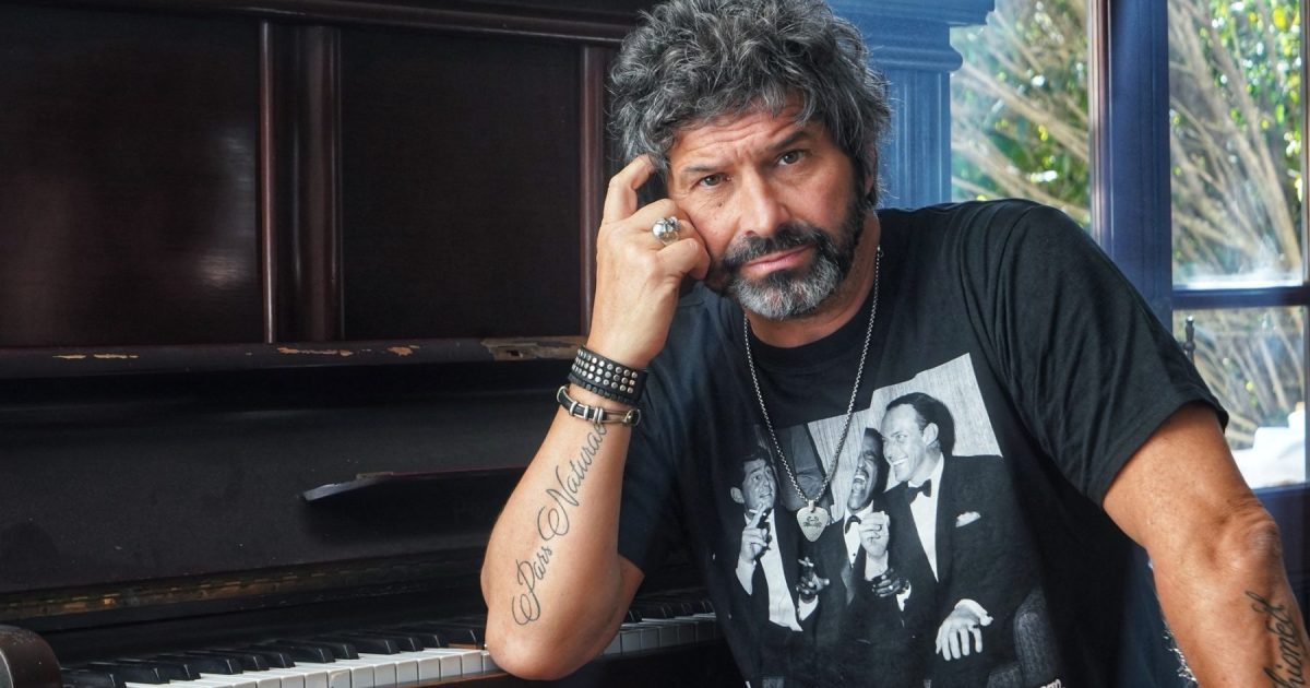 Iván Noble se presenta en Neuquén con "Canciones traspapeladas"