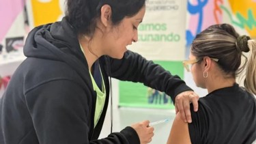 A ritmo récord, Neuquén ya roza en siete meses la vacunación antigripal total de 2025