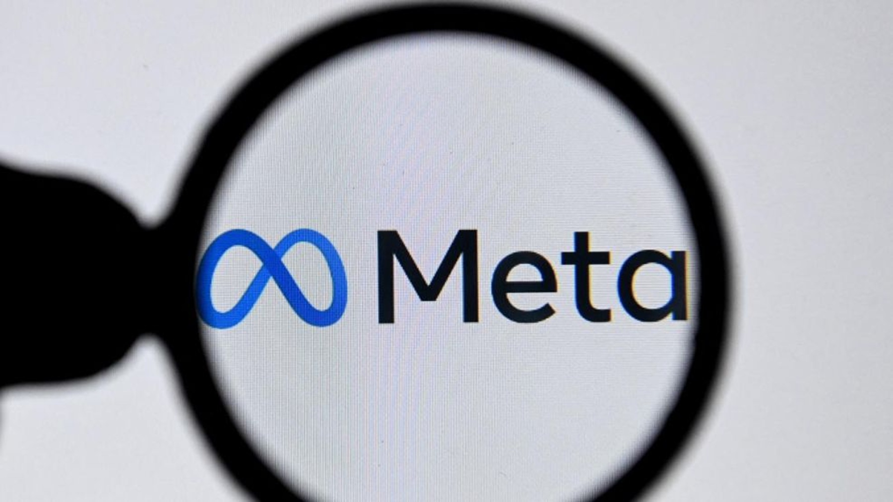 Meta implementará alertas para padres sobre conversaciones de suicidio con su IA