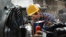 Imagen de Con foco en bajar costos, lanzan en Tierra del Fuego un programa de eficiencia energética para pymes