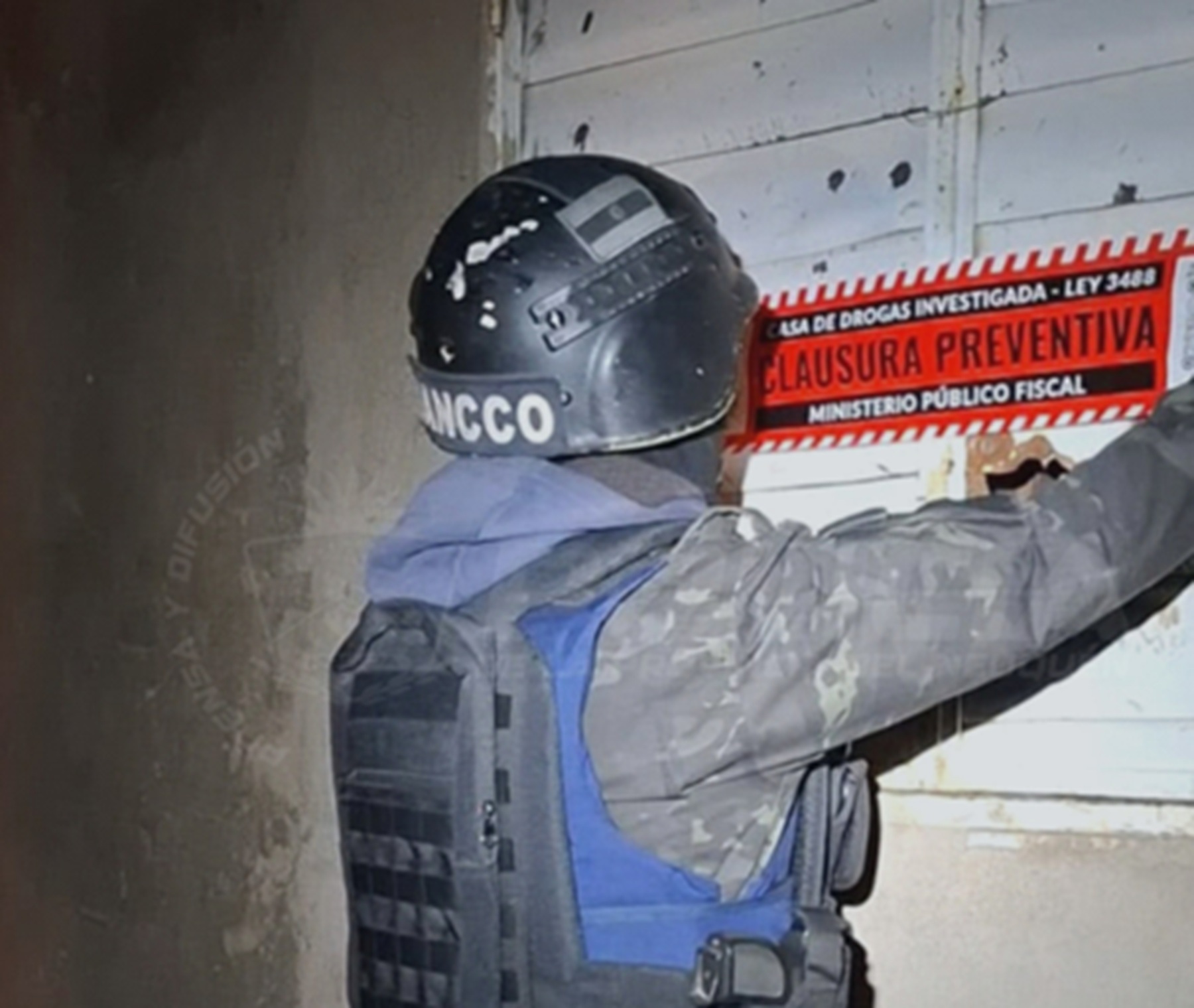 Desmantelan tres puntos de venta de drogas en Neuquén