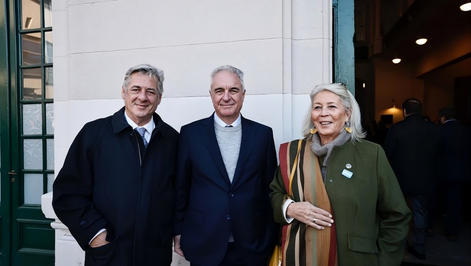 Juan Segatori y, a su derecha, Nicolás Pino, presidente de la Sociedad Rural Argentina, en la Expo de Palermo 2026. Foto: gentileza.