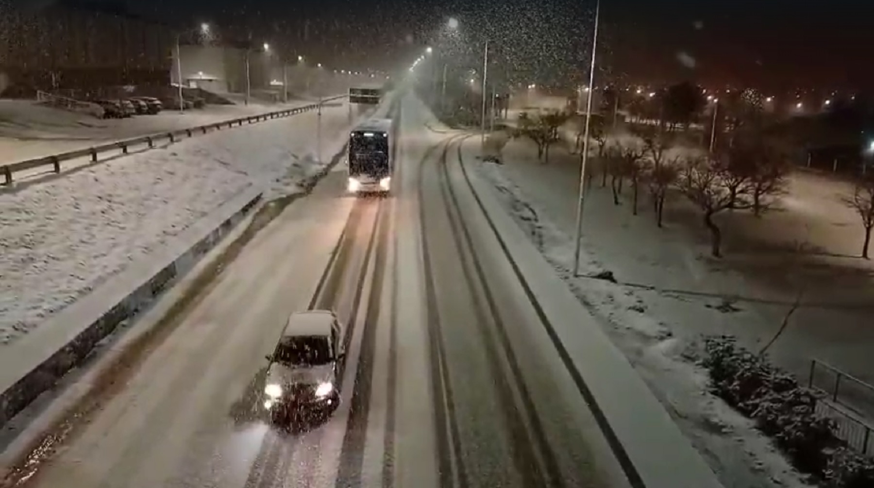 Alerta por nieve: Vialidad Nacional solicita transitar con extrema precaución en Neuquén y Río Negro