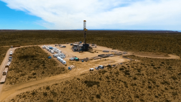 YPF tramita la perforación de 12 nuevos pozos en Vaca Muerta que abastecerán al proyecto Argentina LNG