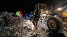 Imagen de Quedaron atrapados en la nieve casi dos días y con -18 °C: el operativo para rescatar a una pareja en una ruta de la Patagonia