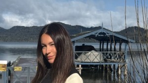 La cabaña de Pampita en la Patagonia por dentro: un refugio de lujo en Villa La Angostura con muelle privado y vista al lago