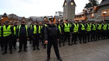 Imagen de Presentaron los refuerzos policiales en Bariloche: «Tenemos que mostrar que somos una ciudad segura»