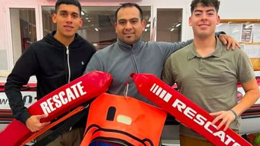 Cómo fue el helado rescate de los tres jóvenes que cayeron al río Chubut tras los festejos del triunfo Argentina vs Cabo Verde