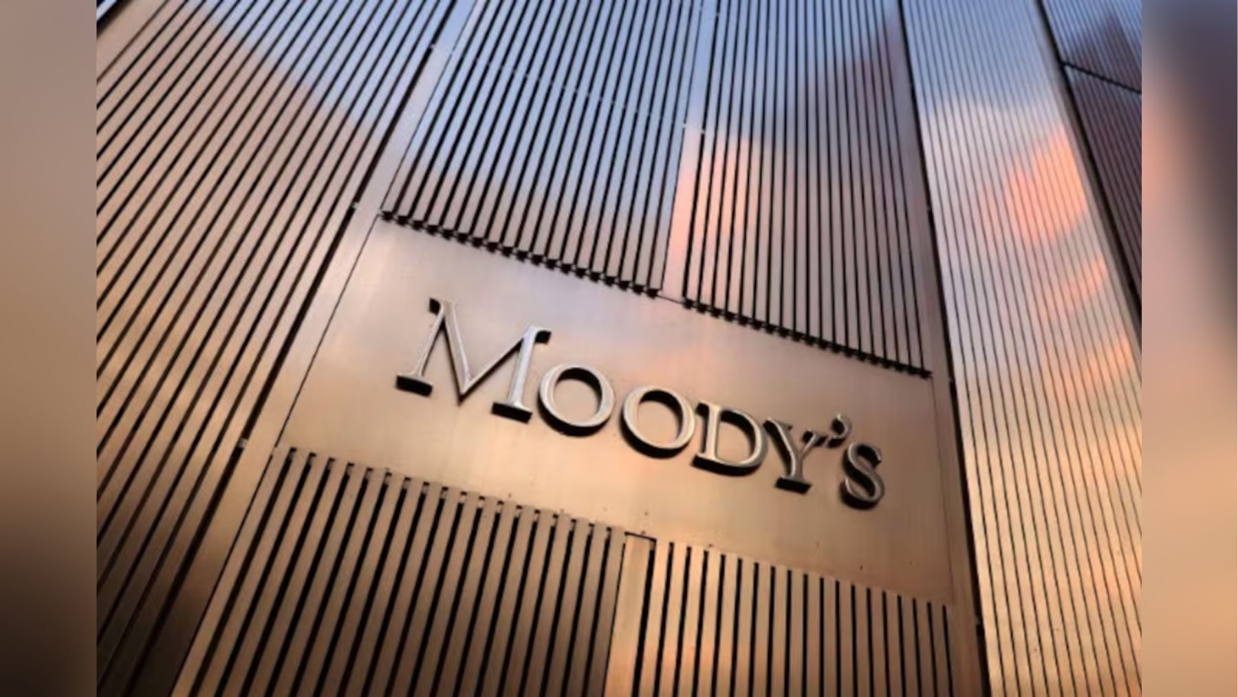 Moody´s elevó la calificación de la deuda argentina y los mercados calibrarán el impacto este miércoles
