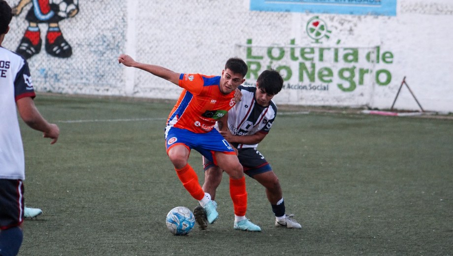 Deportivo Roca se enfrentaría a Cecap en el Maiolino, pero la lluvia imposibilitó el partido.