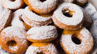 Roscas hechas en casa: crocantes por fuera y muy suaves por dentro