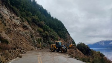 Ruta 40: Vialidad Nacional restableció de manera parcial la circulación en el tramo Siete Lagos
