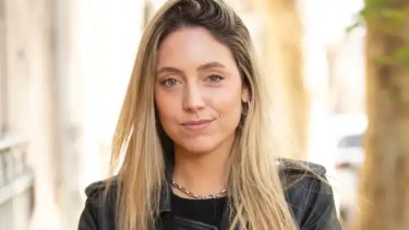 Así es la casa de Sofi Martínez: un departamento de diseño moderno donde el fútbol también forma parte de la decoración