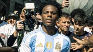 «No está funcionando»: la frustación de Speed al no poder «mufar» a Argentina luego del triunfo contra Suiza en el Mundial 2026