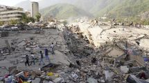 Imagen de A siete días de los terremotos en Venezuela, afirman que el cerco militar dificulta la búsqueda de desaparecidos en La Guaira