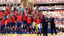 Imagen de Trump vio la final desde un palco, tocó la Copa del Mundo y fue abucheado al bajar al campo