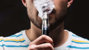 Salud actualiza advertencias en cigarrillos, vapers y bolsas de nicotina