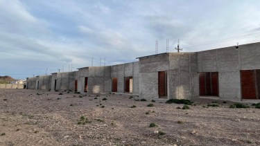 Río Negro terminará 31 viviendas abandonadas por Nación: en qué ciudades están y cuándo retomarán las obras