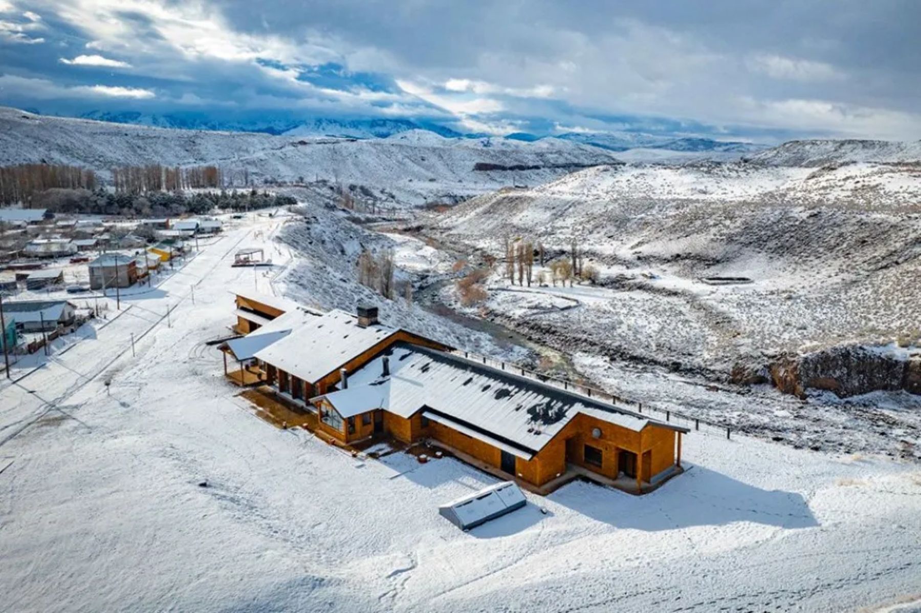 Escapadas invernales: 3×2 en hosterías del norte neuquino este fin de semana largo