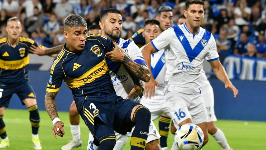 Ayrton Costa regresaría al once inicial en Boca y Elias Gómez sería titular en Vélez. (Foto: Archivo - FOTOBAIRES)