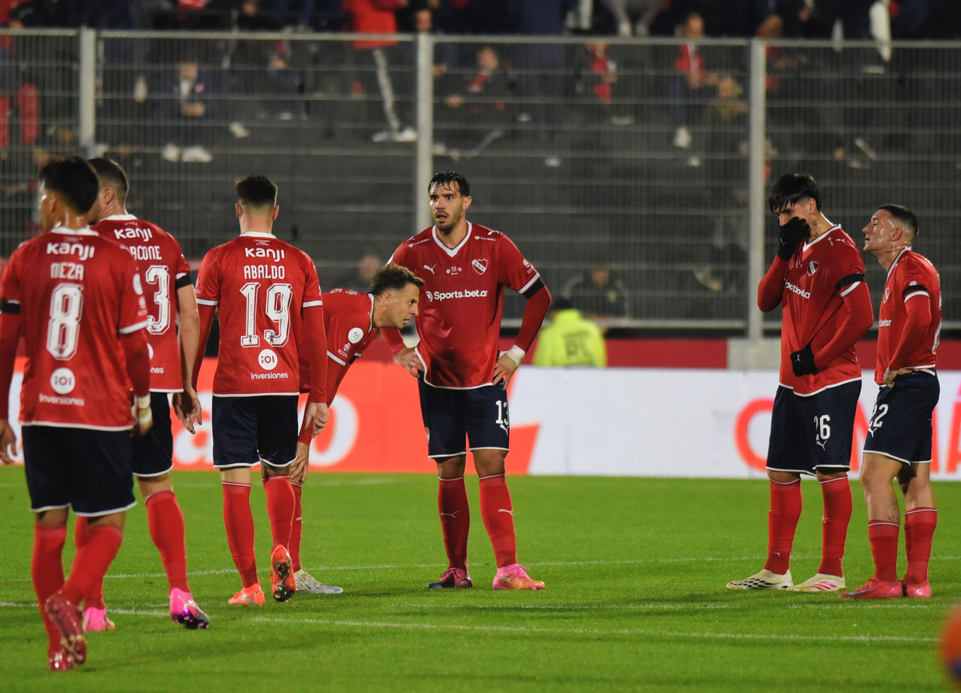 Independiente fue eliminado de la Copa Argentina tras perder 4-0 ante Atlético Tucumán