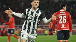 Papelón de Independiente en casa: el Lobo menocino lo goleó 3-0 y lidera su zona