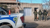 Imagen de Robo a dos adolescentes en Huergo: una pista de Instagram llevó a un allanamiento y al secuestro de dos armas