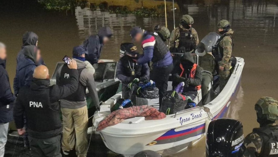 Megaoperativo en río Paraná