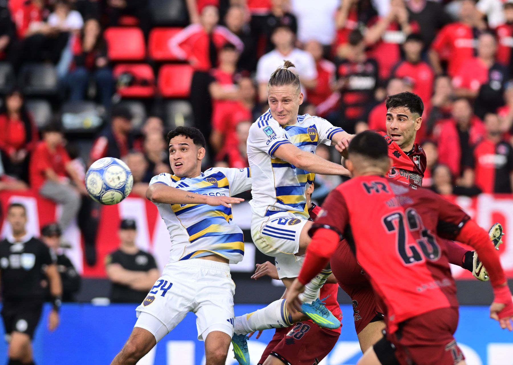 Boca Juniors supera a Newell's por un gol de Ascacíbar
