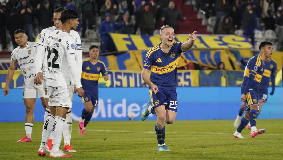 Ascacíbar le dio el empate a Boca en el inicio del segundo tiempo. (Clarín Fotografía)