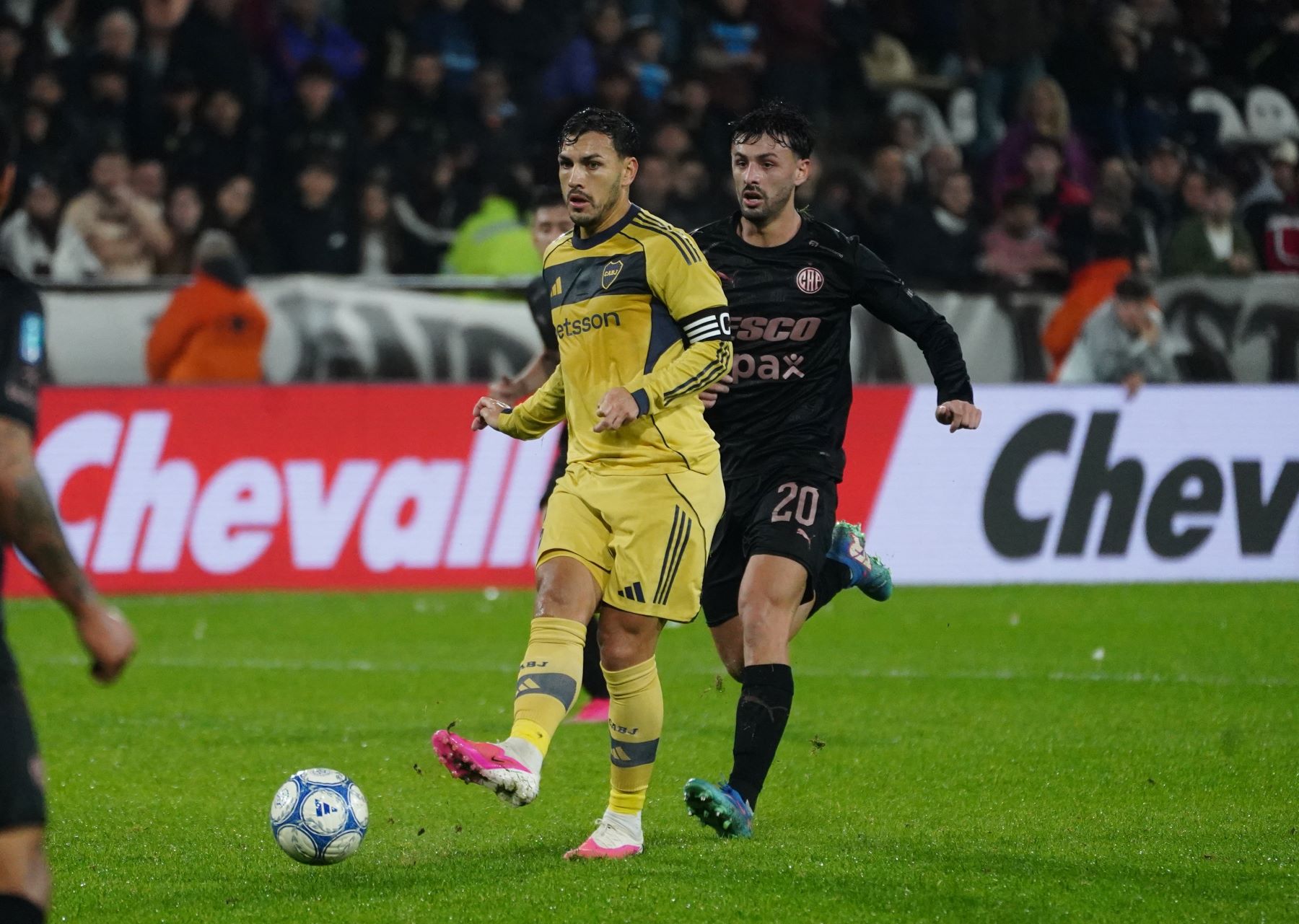 Boca Juniors se preocupa por lesiones tras empate con Platense