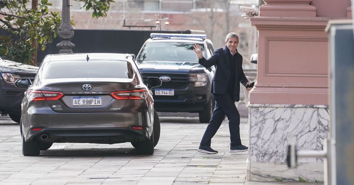Milei se reúne con su Gabinete tras tres semanas sin cumbres ministeriales