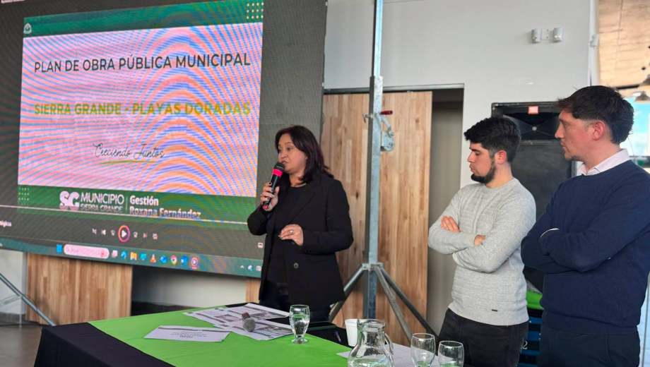 La intendenta Roxana Fernández presentó el Plan Estratégico de Obra Pública Municipal. Foto: gentileza.