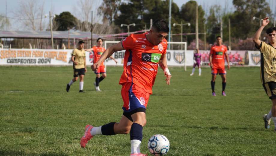 Deportivo Roca empató 1 a 1 con San Patricio en El Chañar. (Foto: Diego Vidal - Prensa Deportivo Roca)