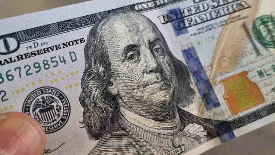 A cuánto cotiza el dólar hoy.-