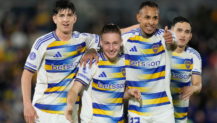 Santiago Ascacíbar y Sebastían Villa marcaron en el primer tiempo para Boca en la goleada ante Recoleta. (Foto: AP)