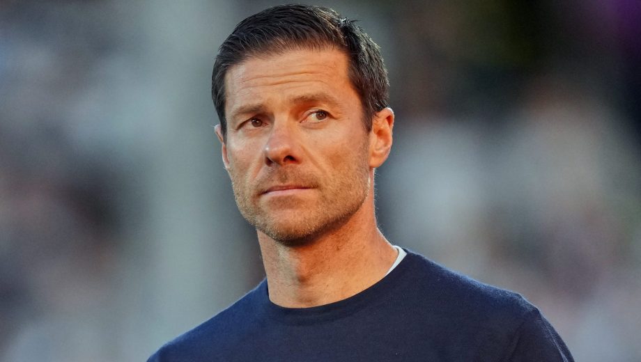 Xabi Alonso, entrenador del Chelsea, se refirió a la situación de Enzo Fernández, que está cerca de emigrar hacia Manchester City. (Foto: AP)