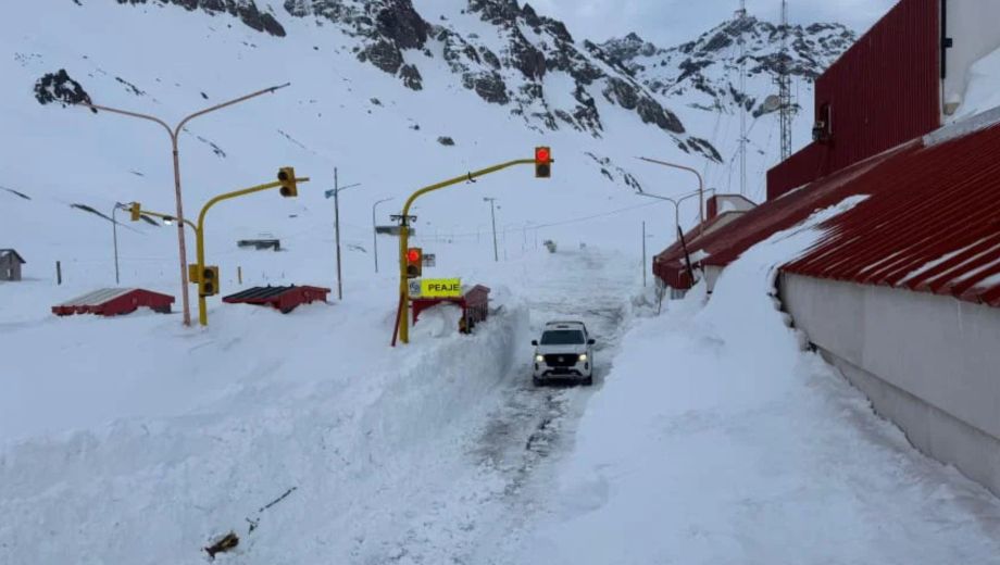 El cierre del paso internacional causó grandes problemas económicos y de logística a las empresas de transporte (Foto: gentileza)