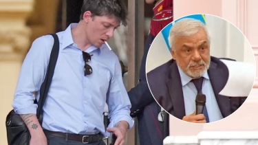 Renunció el titular de la Aduana: quién es José Velis, aliado de Santiago Caputo, y quién podría reemplazarlo
