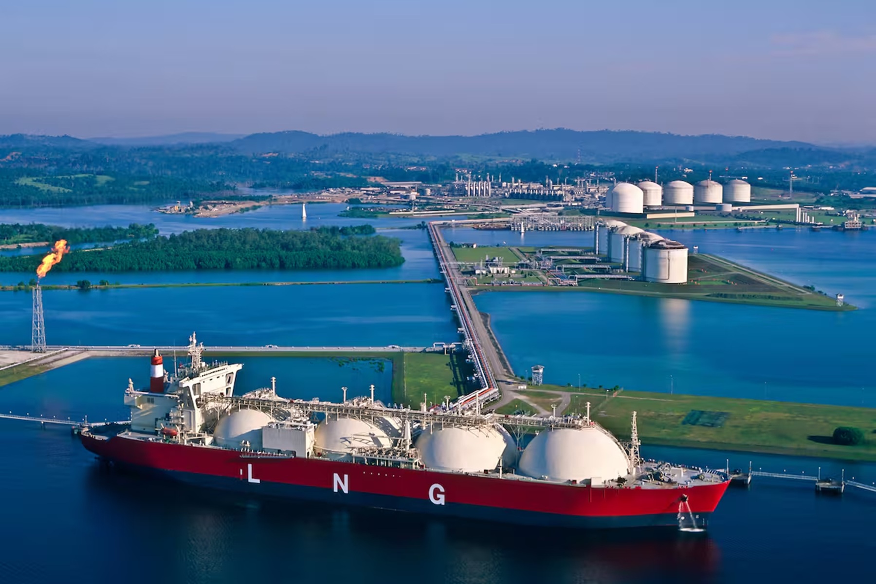 Argentina LNG impulsa inversión histórica de US$ 51.000 millones en GNL