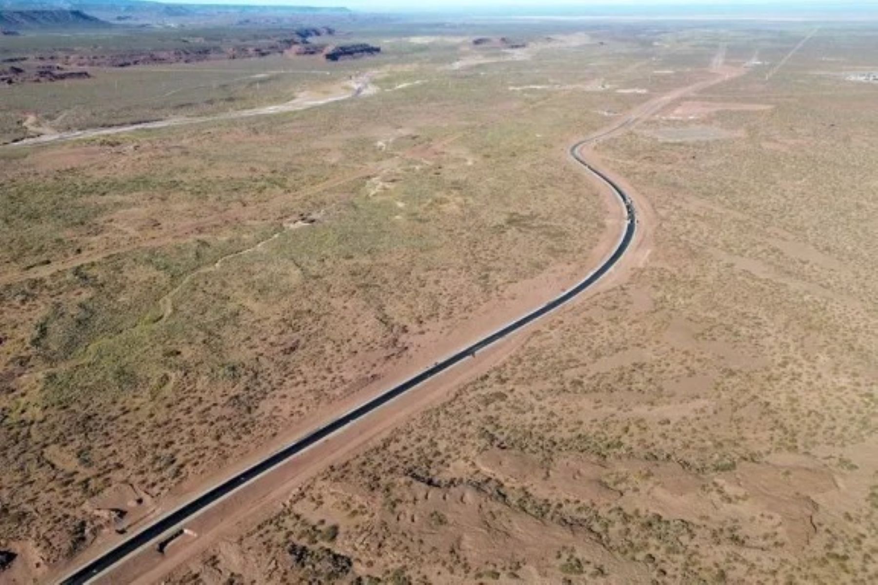Anuncian inicio del asfalto en la Ruta 7 y obras en el paso Pichachén