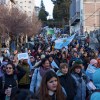 Imagen de Con Fito Páez en la marcha, miles de personas rechazaron la ley de propiedad privada en Bariloche