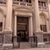 Imagen de Cerca de los US$50.000 millones de reservas: por qué no baja el riesgo país y el rechazo millonario a Wall Street